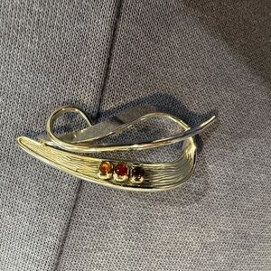 Elegant Silver Brooch with Gem Accents